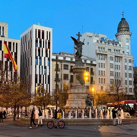 A Estrenar Y A 5 Minutes De Plaza De Pilar Y El Tubo Parking Apartment